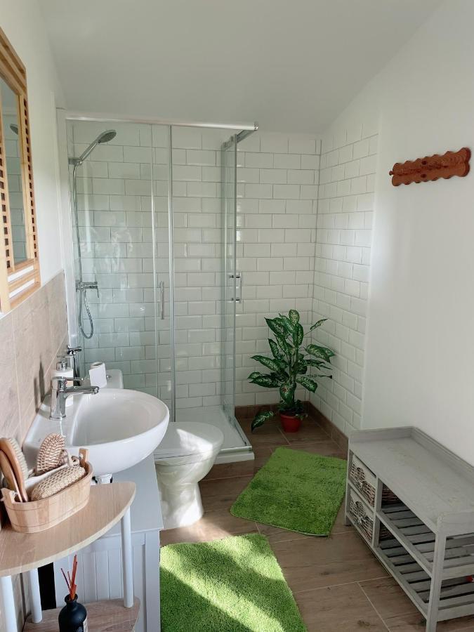 Landhaus Mit Pool, Bungalow In Der Natur Hohenbollentin エクステリア 写真